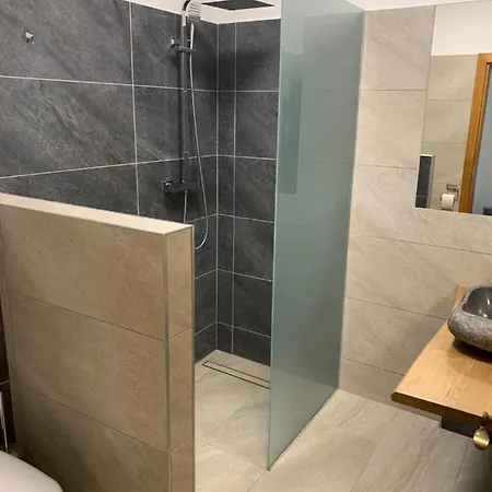 Eibenstein Inn فندق مبيت وإفطار *