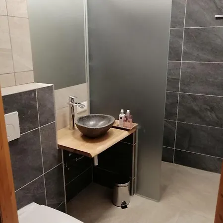 فندق مبيت وإفطار Eibenstein Inn